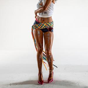 赤裸航空女服务员√视频
